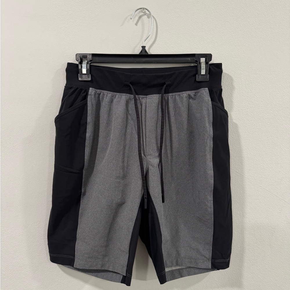 Lululemon Black and Gray Shorts size small